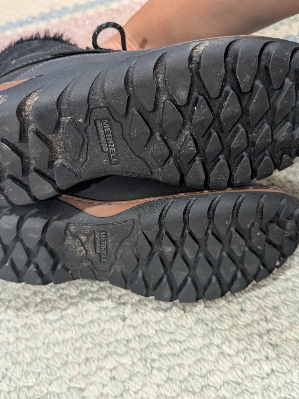 Merrell Black Faux-Fur Trim Waterproof Lace-Up Winter Boots with Brown Trim - Picture 4 of 5